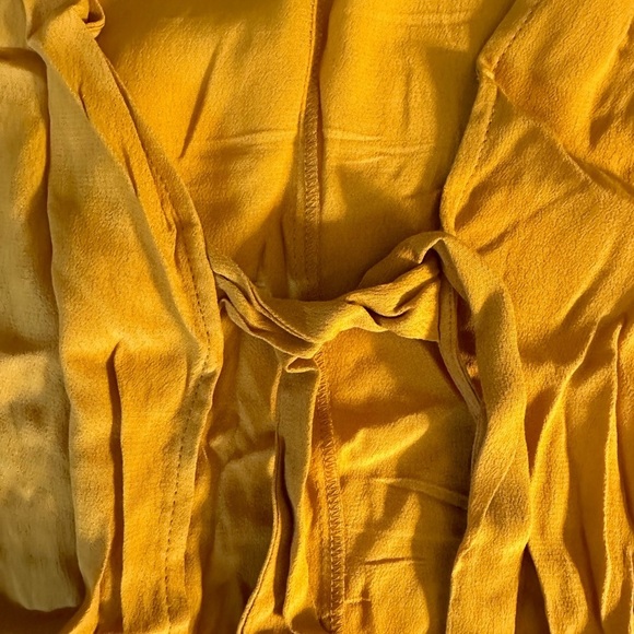 Jen’s pirate booty Leola top - Picture 7 of 8